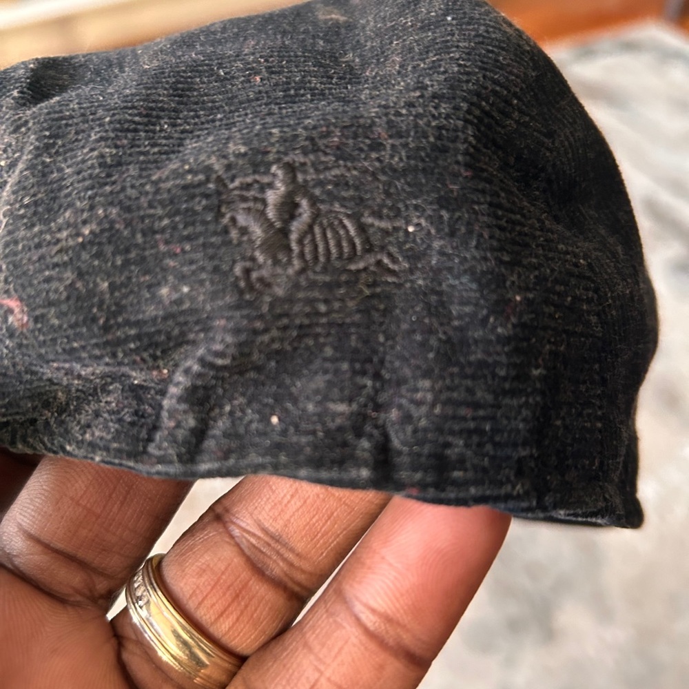 Burberry black suede hat . - Picture 2 of 5